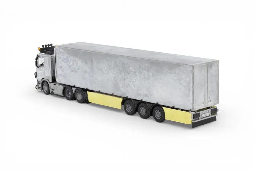 Scania NGR Lowcab 6x2 met 3-assige koeltrailer