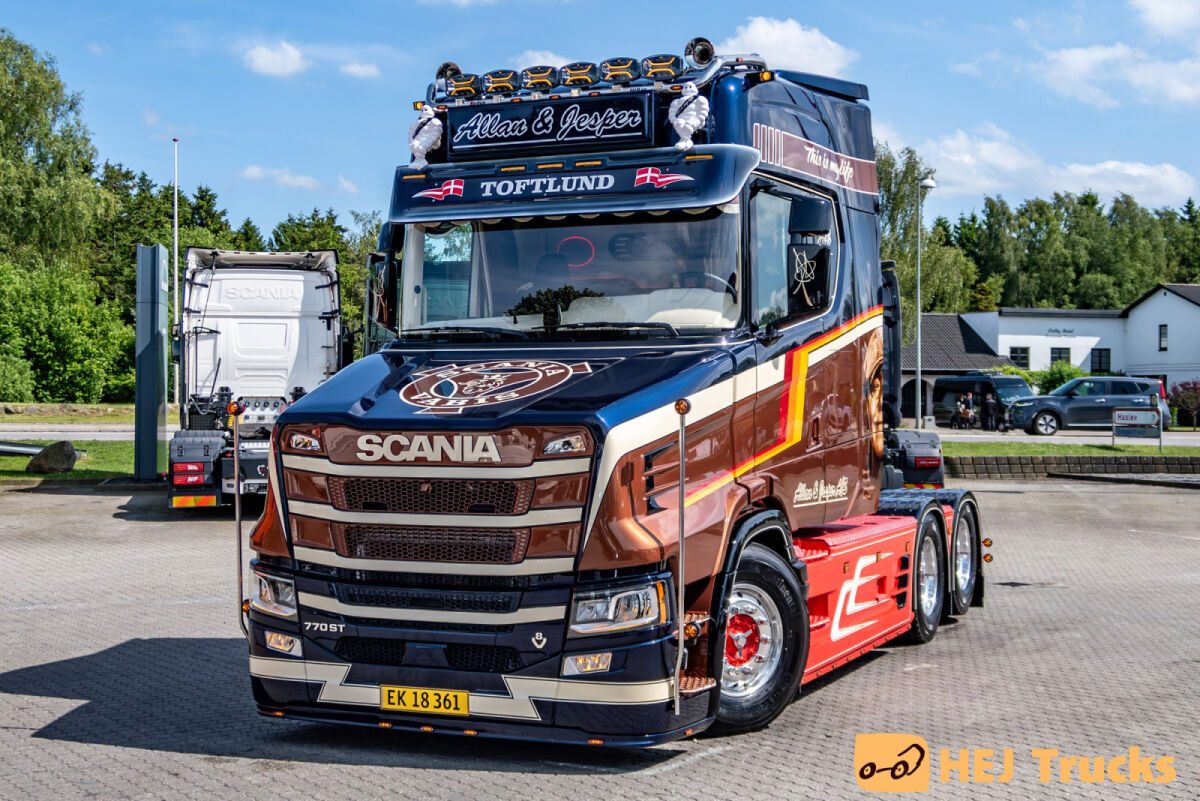 Allan & Jesper; VLASTUIN S TORPEDO HIGHLINE FACELIFT 6X2