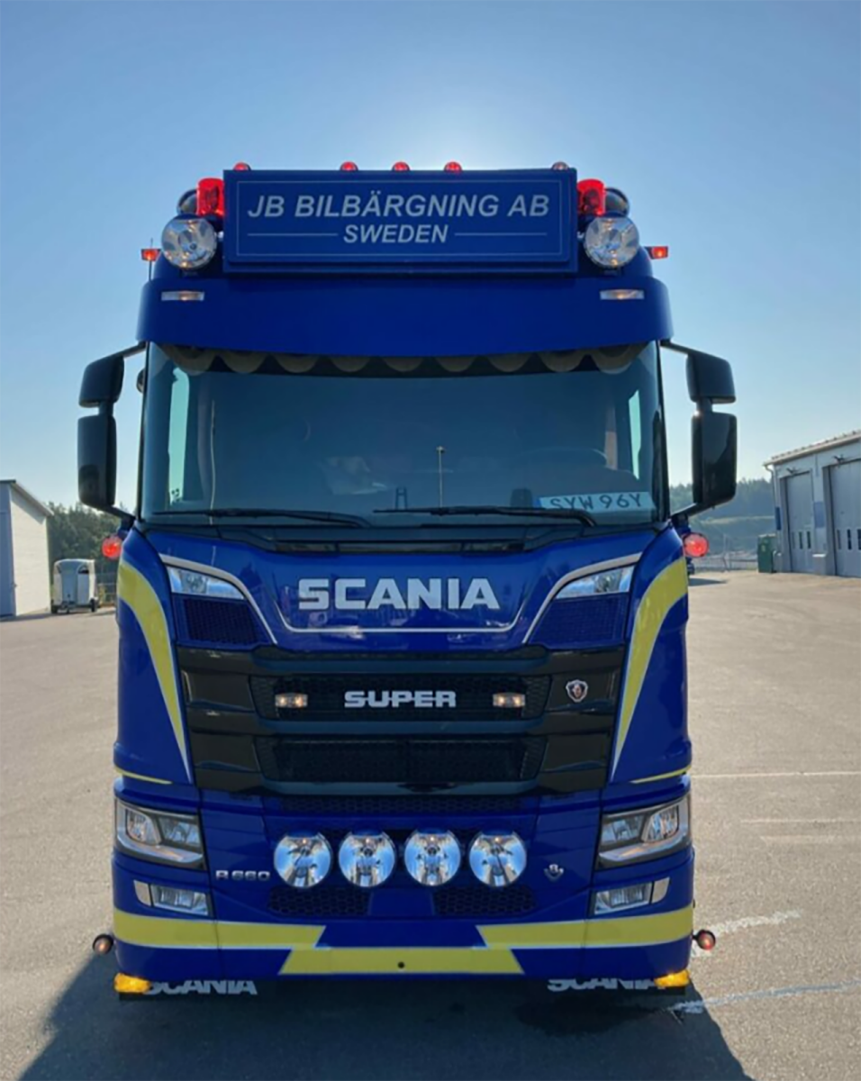 JB Bilbärgning; SCANIA R NORMAL CR20N 6X2 TAG AXLE SEMI WHEEL WELL LOW LOADER - 4 AXLE