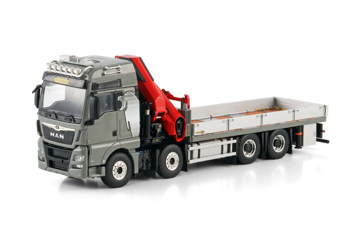 Premium Line; MAN TGX XXL EURO 6C (FACELIFT) RIGED FLATBED TRUCK 8X4 WITH PALFINGER PK 480 TEC + 20FT CONTAINER