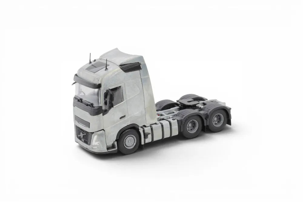 Building kit / Volvo FH05 Aero Globetrotter 6x4 tractor