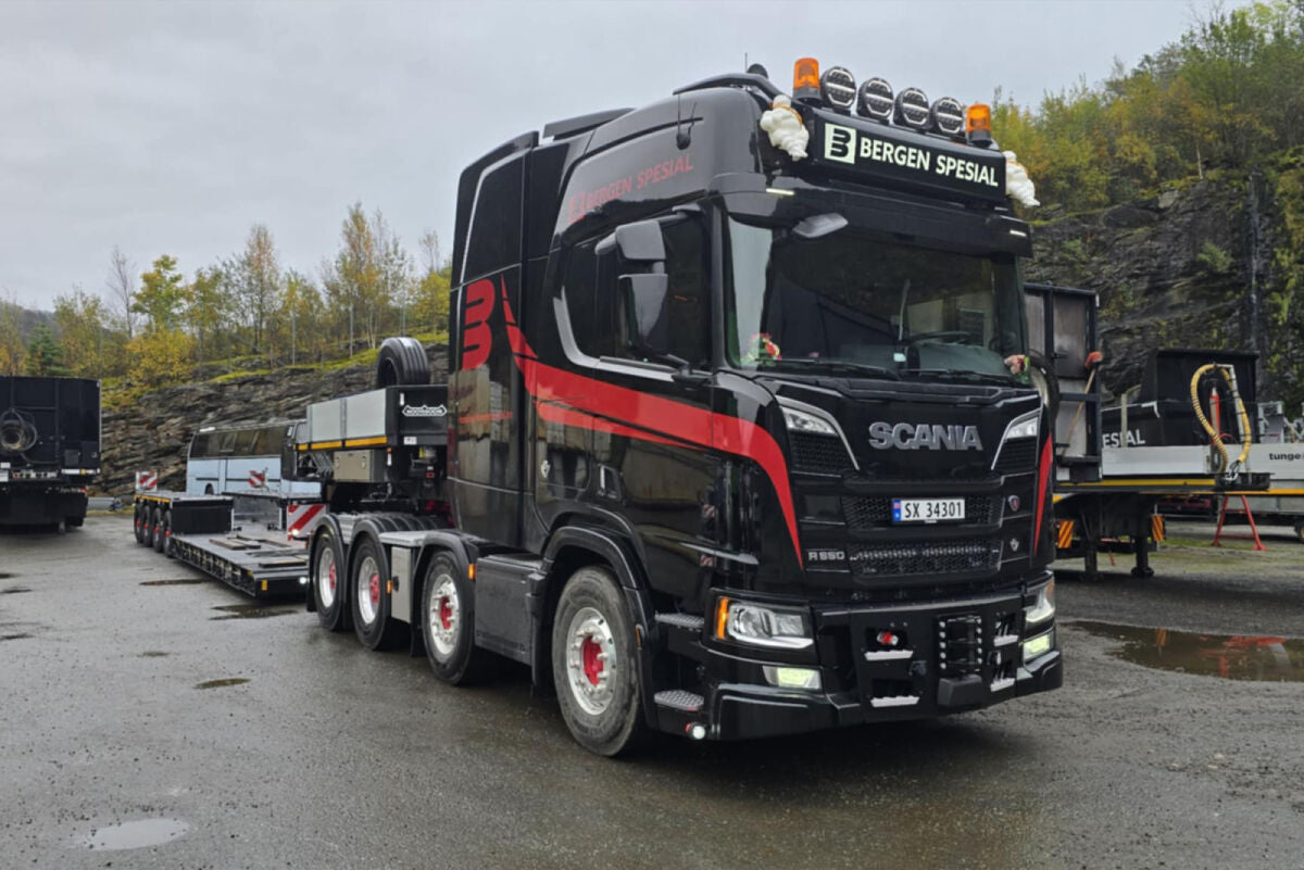 Bergen Spesialtransport; SCANIA R HIGHLINE CR20H 8X4