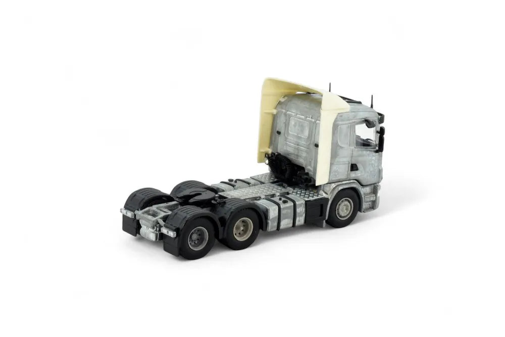 Scania 4 serie low roof 6x2 long tractor chassis