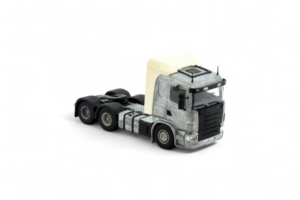 Scania 4 serie low roof 6x2 long tractor chassis