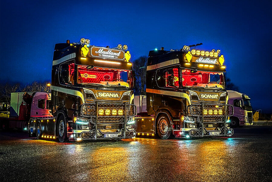 Madland; SCANIA R HIGHLINE CR20H 6X2 TAG