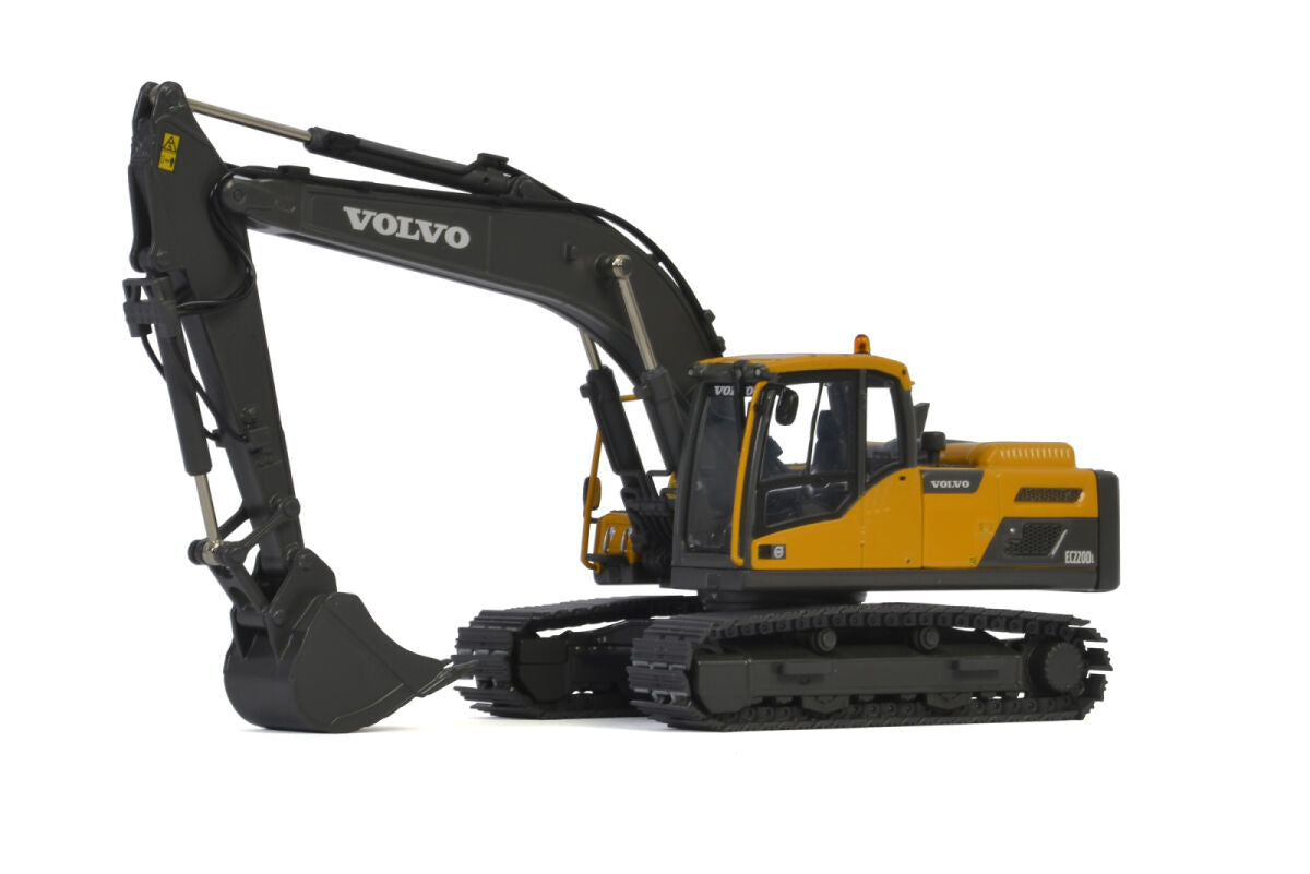 Volvo; VOLVO EC220D