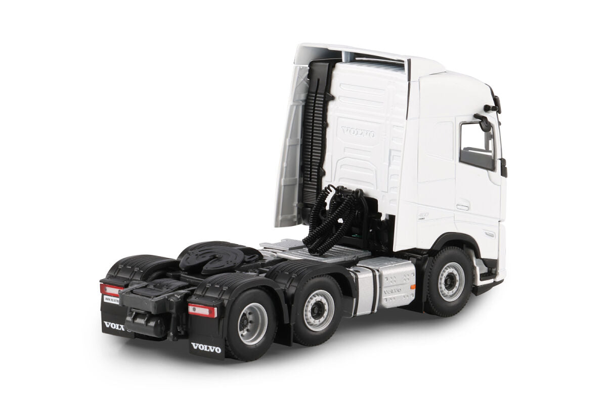 White Line; VOLVO FH AERO GLOBETROTTER 6