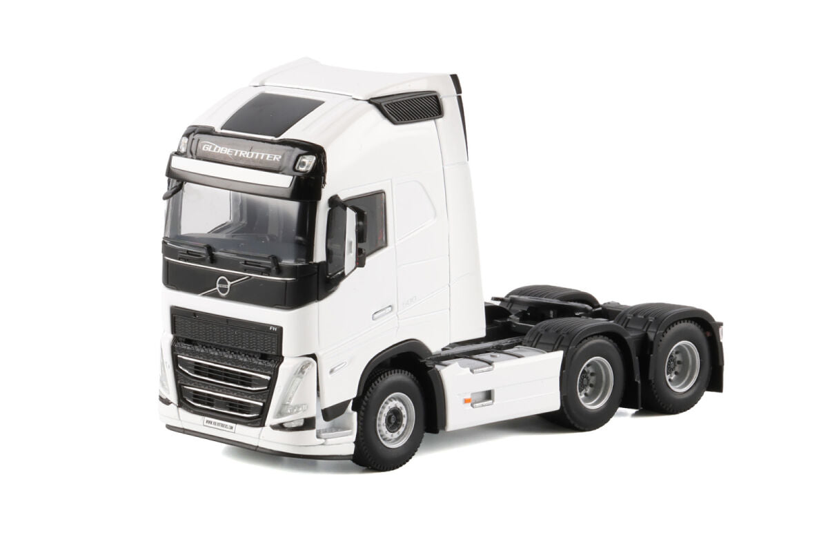 White Line; VOLVO FH5 MY2024 GLOBETROTTER XL 6X2 TAG AXLE